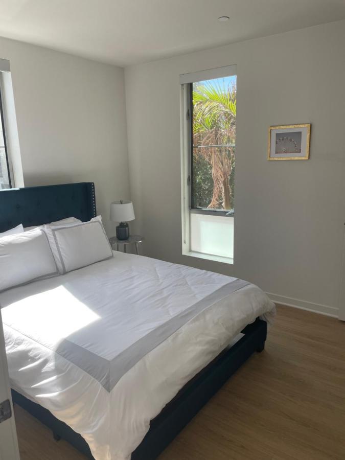 Las Palmas - Modern, Stylish, Spacious, Secure & Tranquil Condo With 2 Master Suite Bedrooms - Wlk To Sm Pier Лос Анджелис Екстериор снимка